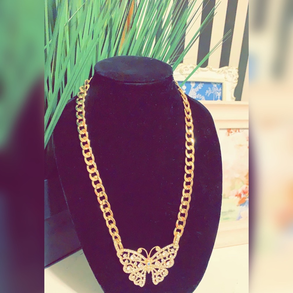 Beautiful butterfly necklace for any occasion